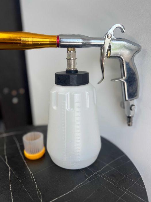 Tornador 050 чорний — пневматичний пістолет для хімчистки салону