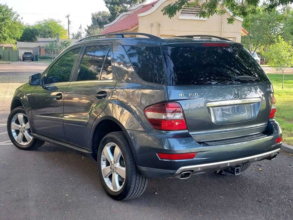 Mercedes-Benz M-Class ML 350 4MATIC      2011