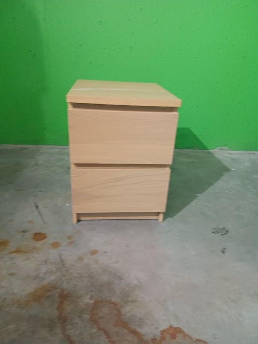 Mesinha de cabeceira