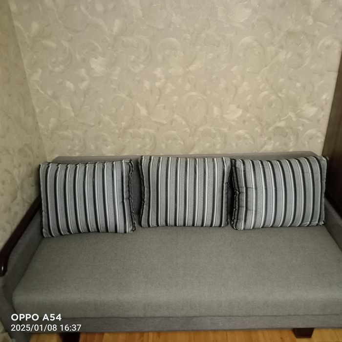 Продам диван в хорошому стані