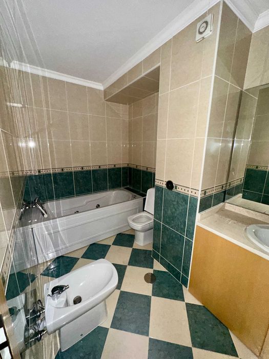 Arrenda-se T3 com Garagem / 150m2 em pleno centro de Bragança