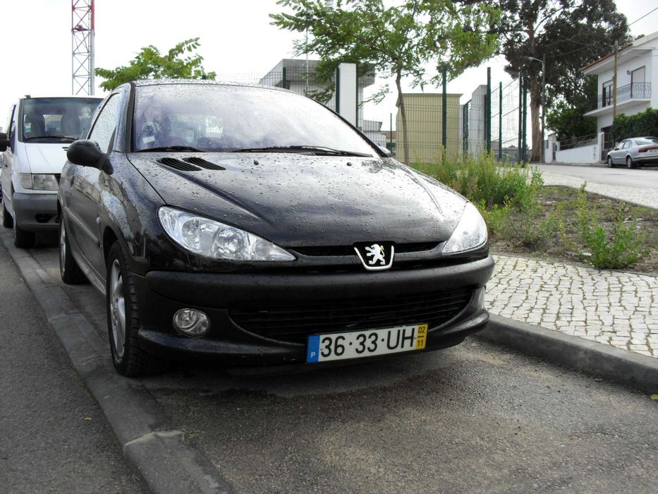 Peugeot 206 — fotografia 2