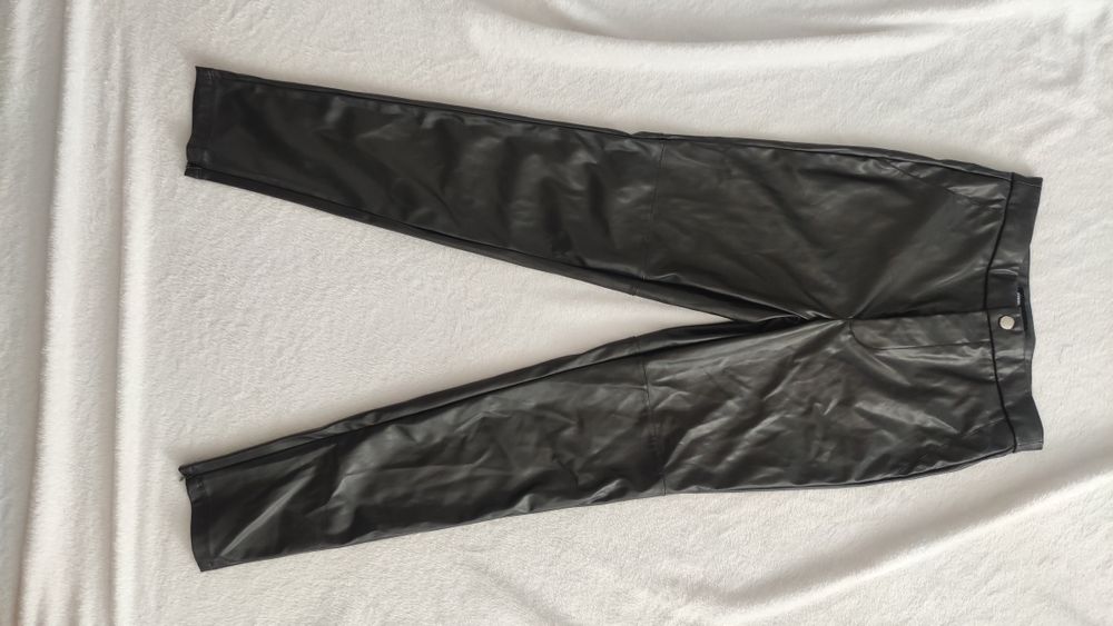 Spodnie skórzane Sinsay