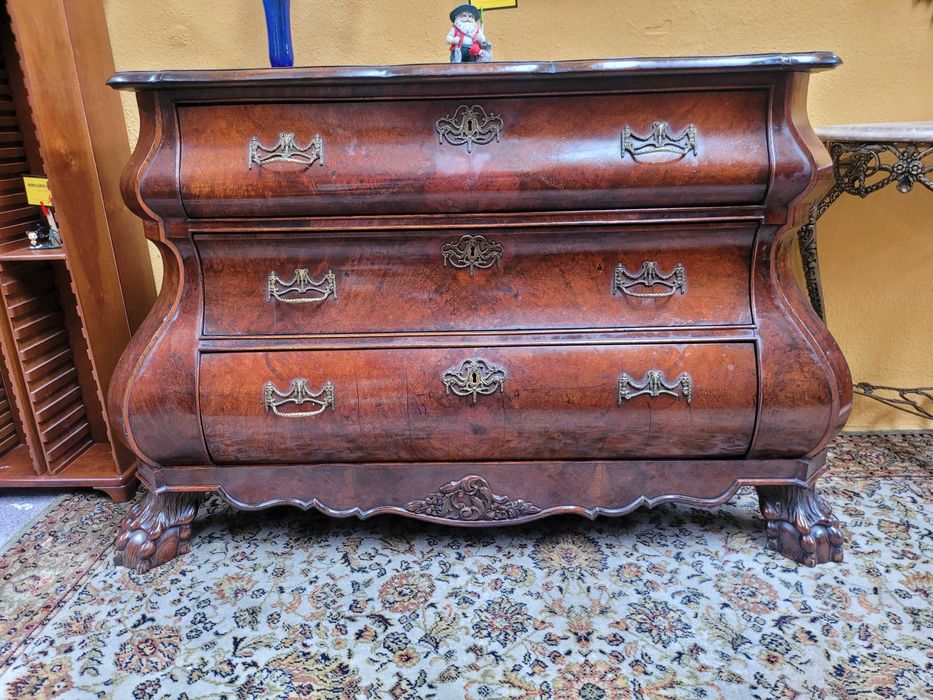 Cómoda muito antiga de barriga - Bom estado g