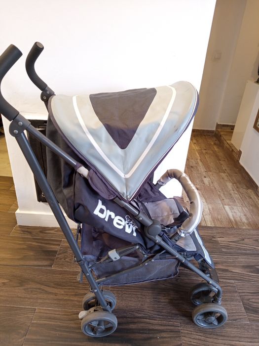 Carrinho de passeio de bebé da Brevi