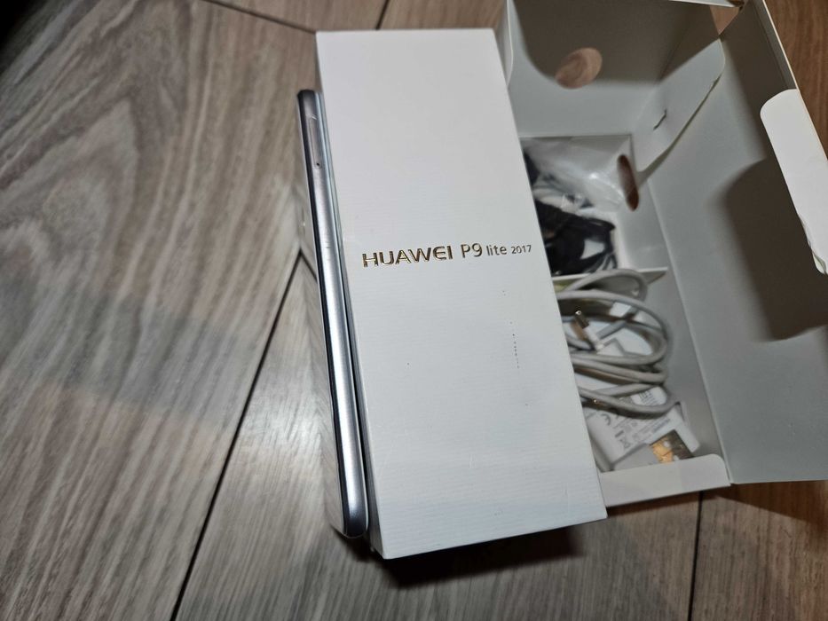Huawei P9 Lite 2017 Biały BDB