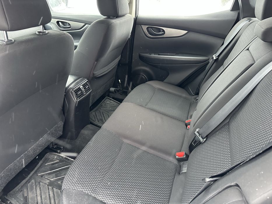 Продам Nissan rogue sport