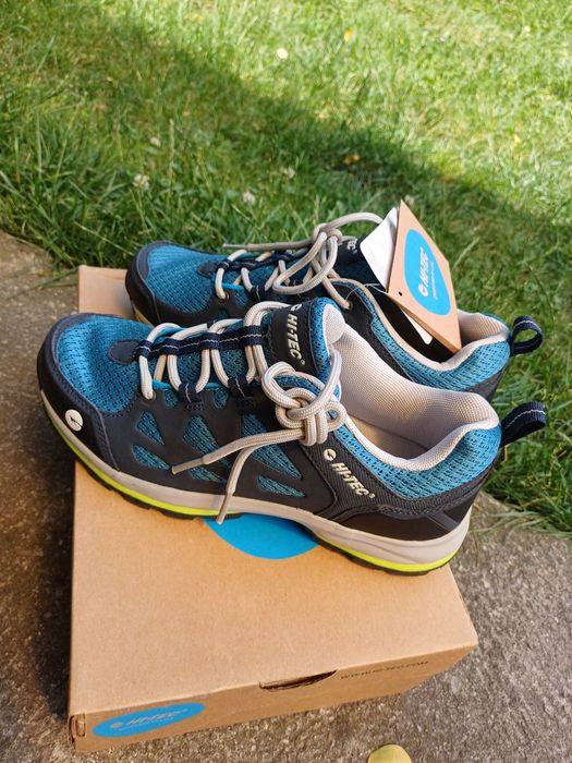 Buty turystyczne Majas marki Hi-Tec z przewiewną cholewką