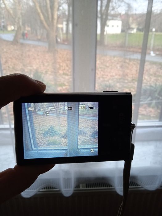 Цифровий фотоапарат SONY Cyber-shot в повній комплектації