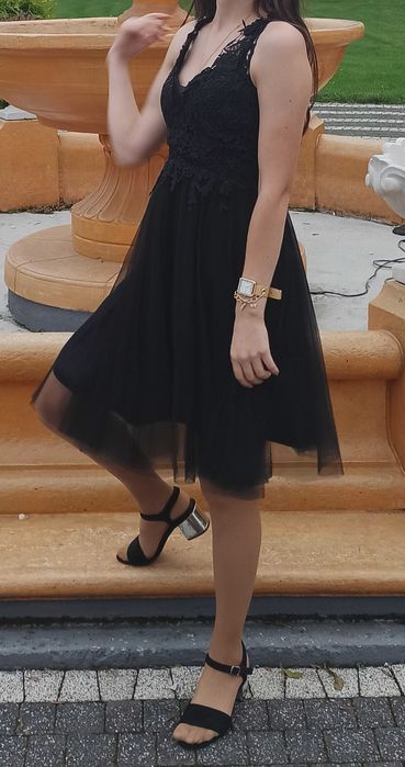 Czarna elegancka sukienka