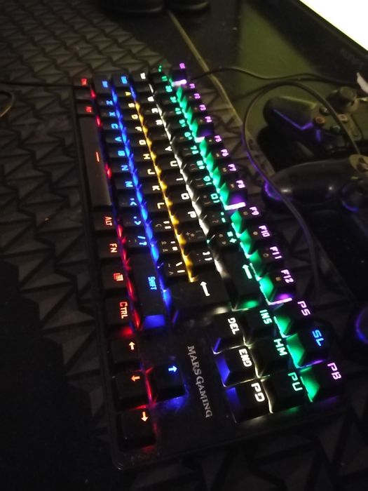 teclado gaming mecânico