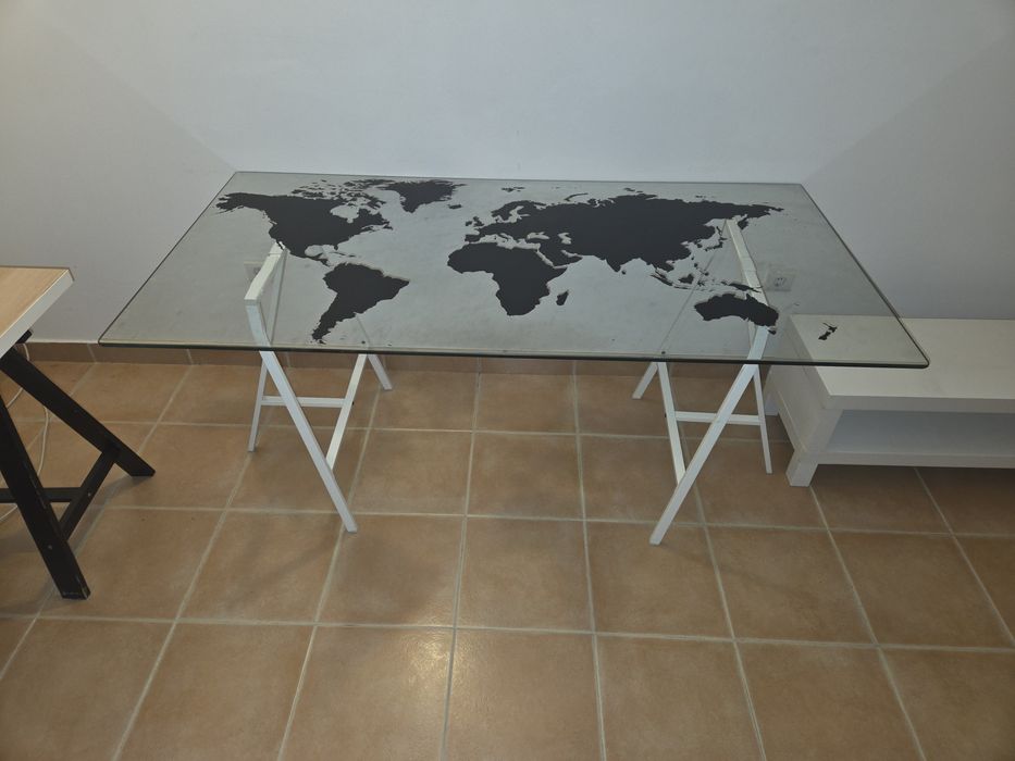 Secretária de vidro