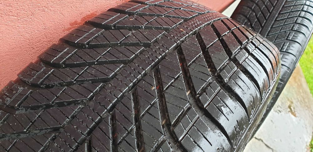Koła Felgi Zima Audi A4 B9 5x112 Goodyear Vector 4Seasons 225/50 R17
