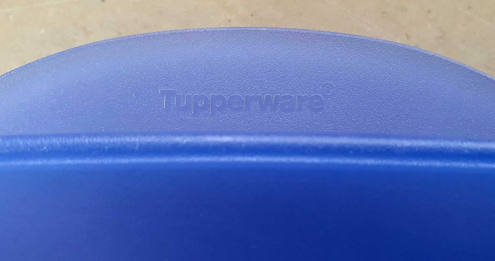 Manteigueira e caixa para cereais da Tupperware