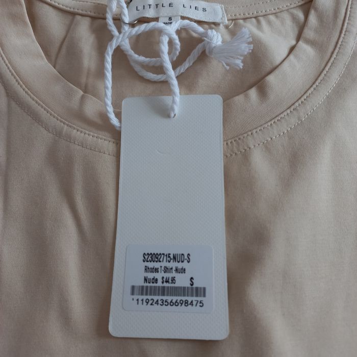 Beżowa kremowa bluzka, t-shirt basic billy j australia