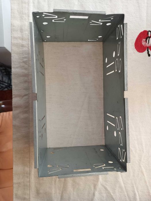 Moldura metálica 2DIN