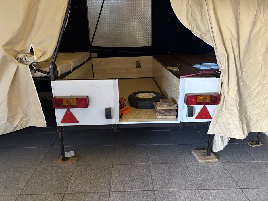 Reboque tenda - caravana