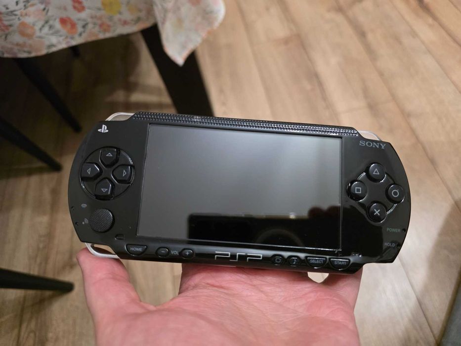 Kultowe PSP 1000 (Fat) | ARK-4 | Karta Pełna Gier! | Komplet