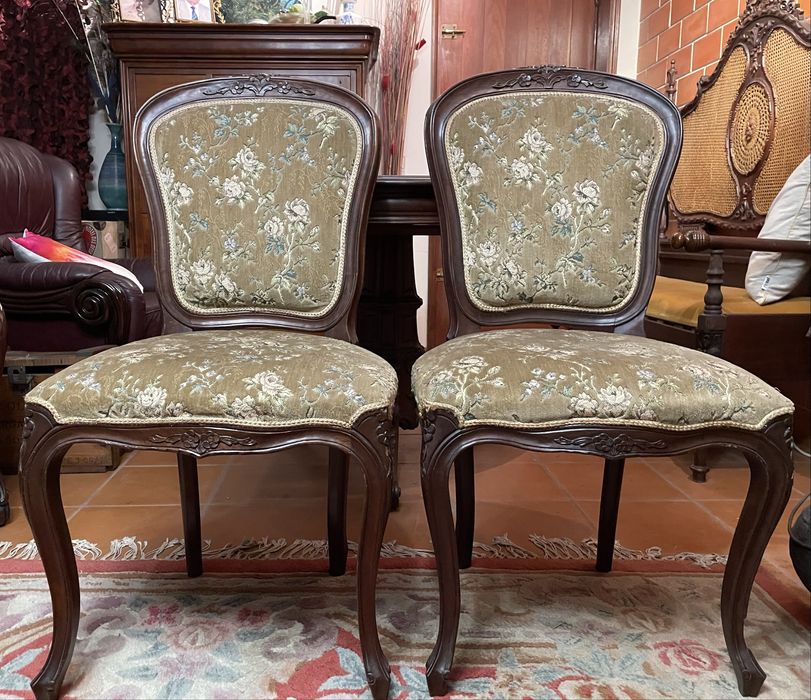 Conjunto mesa com 4 cadeiras