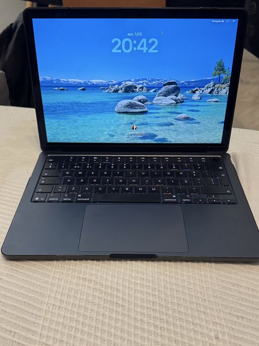 MacBook Air 13 polegadas, com nota fiscal e garantia.