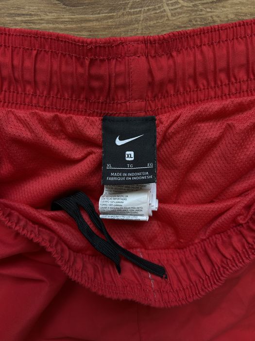 Оригінальні пляжні шорти Nike size XL