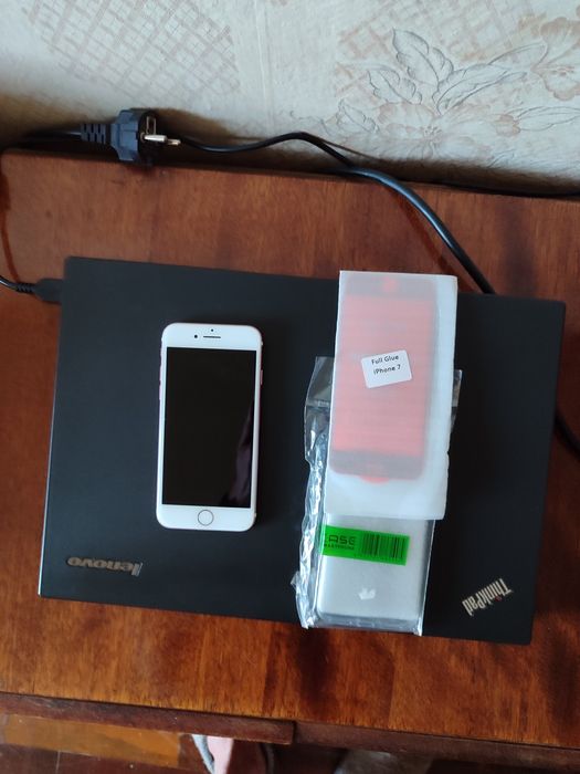 Обмен . Новый.Комплектация на фотоЧерный.Неверлок.