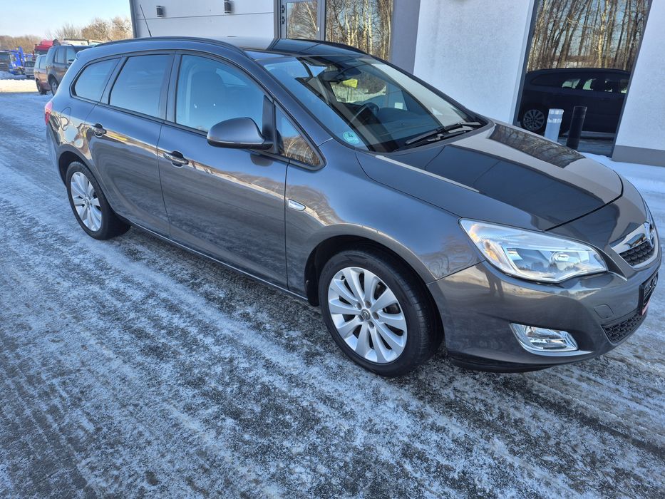 Opel Astra J*1.4*Turbo*2011*Klimatronik*Alu