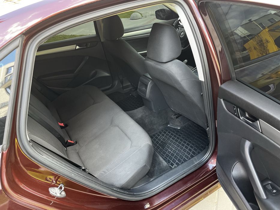 Volkswagen Passat B7 2013 2.5 газ/бенз