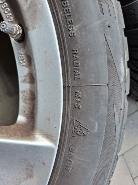 Sprzedam felgi aluminiowe i opony Bridgestone zimówki