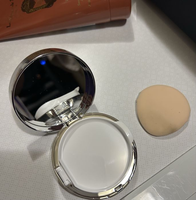 Кушон от Rejuran ОЛХ+% 75 грн. ТОРГА НЕТ!!