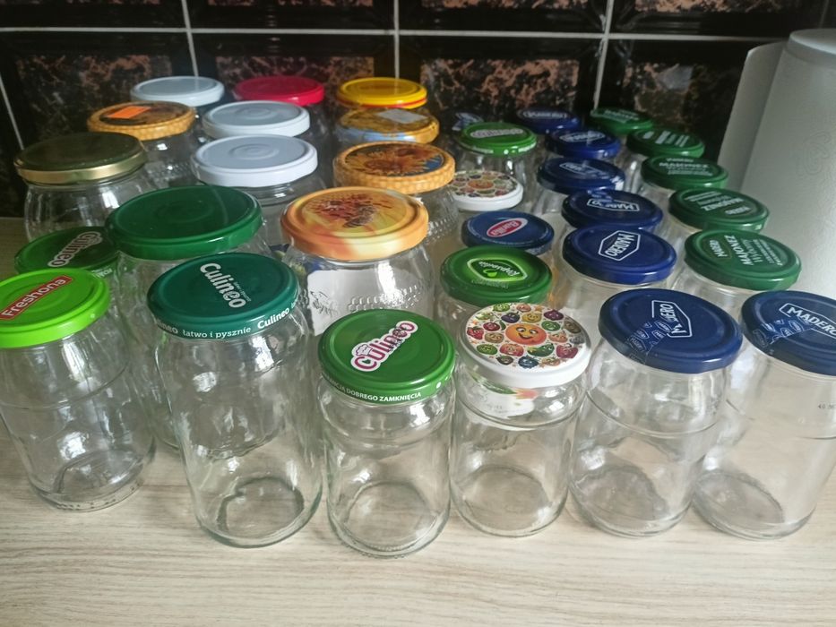 Oddam różne słoiki