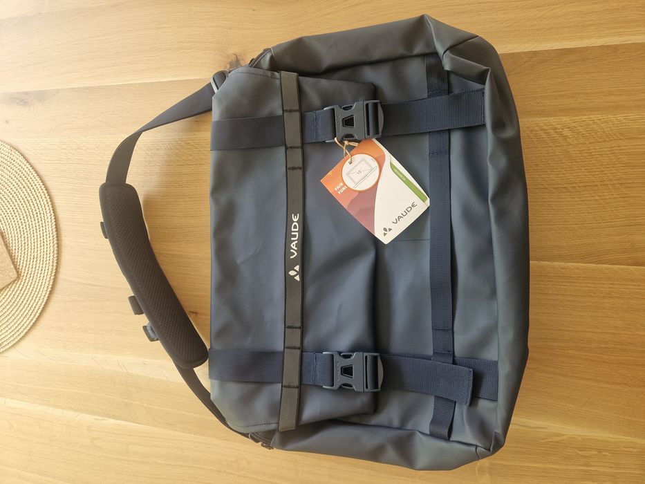 VaudeVaudeVaude Mineo 22 Torba na bagażnik
Mineo 22 Torba na bagażnik 15″ poliester z recyklingu
Mineo 22 Torba na bagażnik 15″ poliester z recyklingu