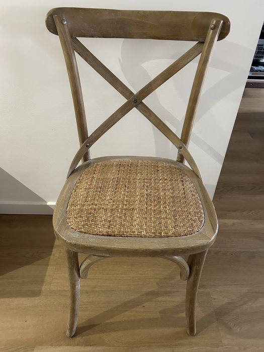 Conjunto cadeiras por estrear