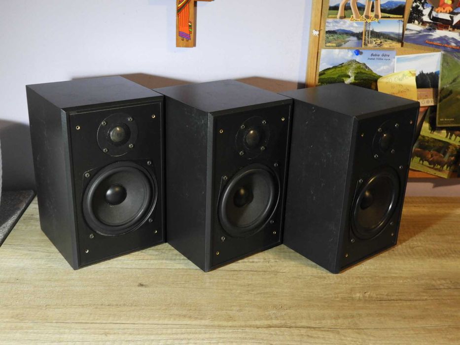 Kolumny Teufel M 80 część zestawu stereo lub kina domowego.