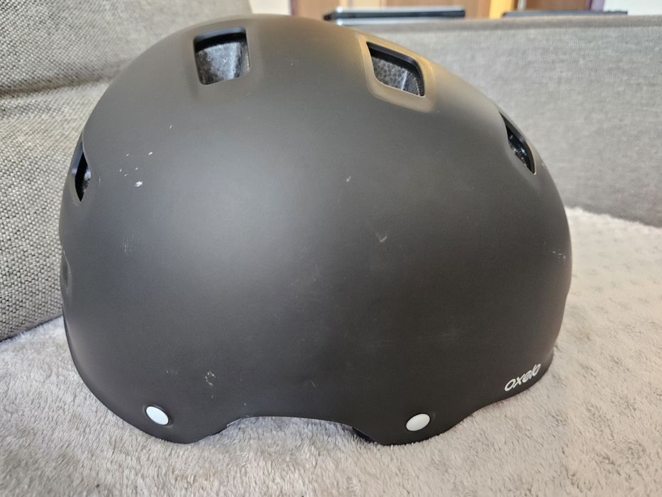 Kask na rolki lub deskorolki