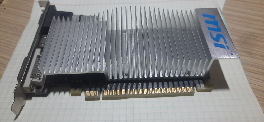 Видеокарта MSI    n210