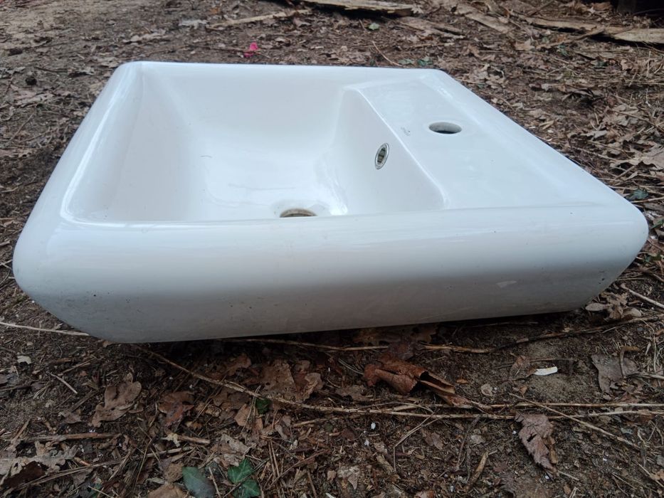 Umywalka łazienkowa duża