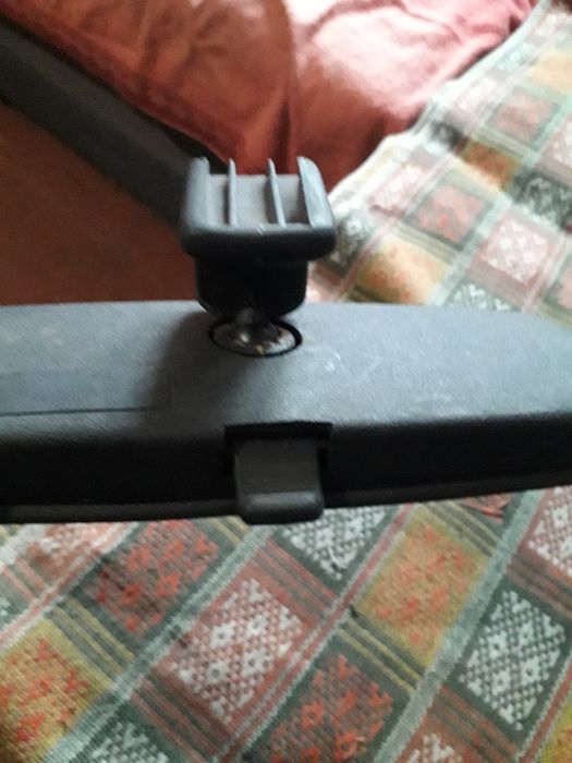 Зеркало заднего вида