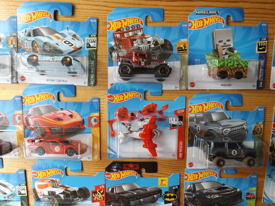 Tesla, BMW, Porsche, Hot Wheels , resoraki, motor, auto, disney, Mario