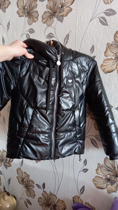 Весняна куртка на дівчинку