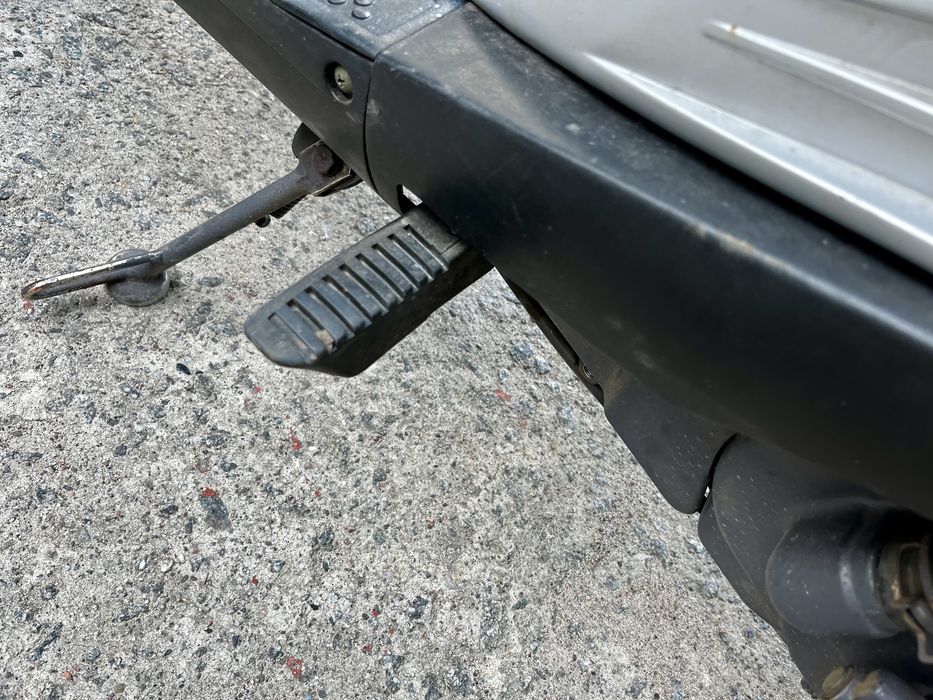 Suzuki Address V100