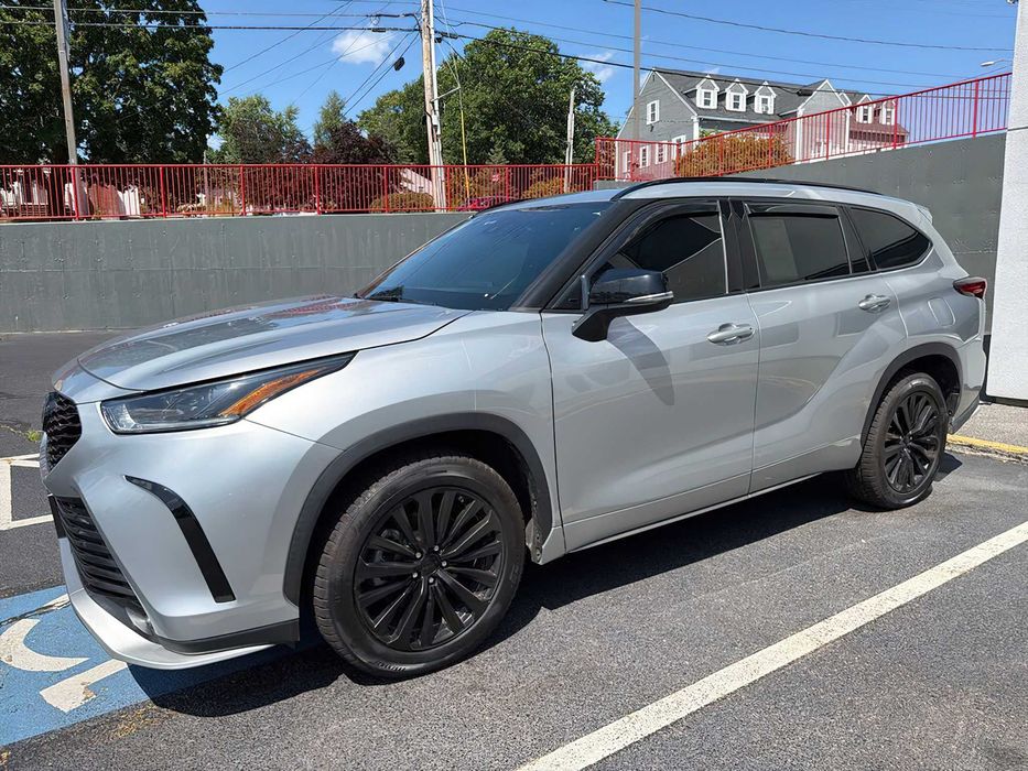 Toyota Highlander      2021
