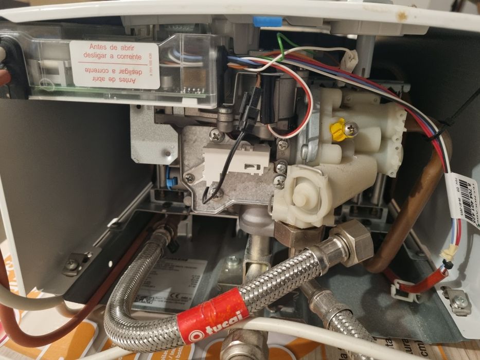 Esquentador Junkers ventilado