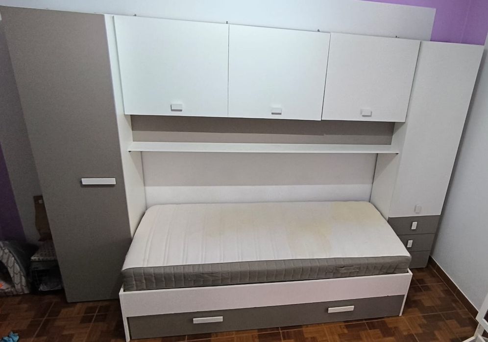 Cama de Solteiro + Armários