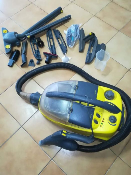 Aspira e lava a vapor