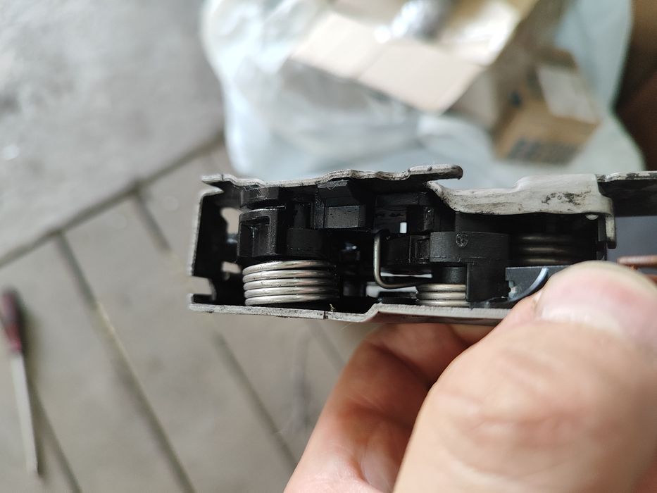 Замок капоту фабія 2! Румстер