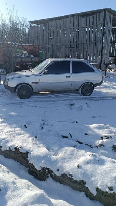 Продам машину таврія нова