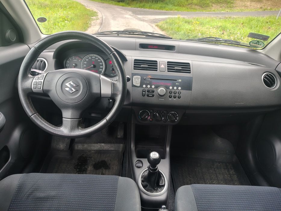 Suzuki Swift 1.3 Benzyna Klimatyzacja Alufelgi