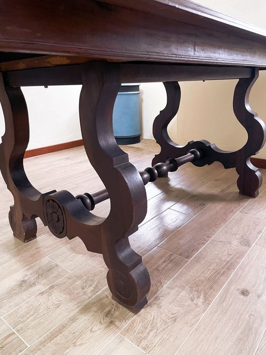 Mesa Antiga em exelente estado