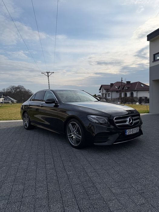 Mercedes-Benz Klasa E bezwypadkowy, salon Polska